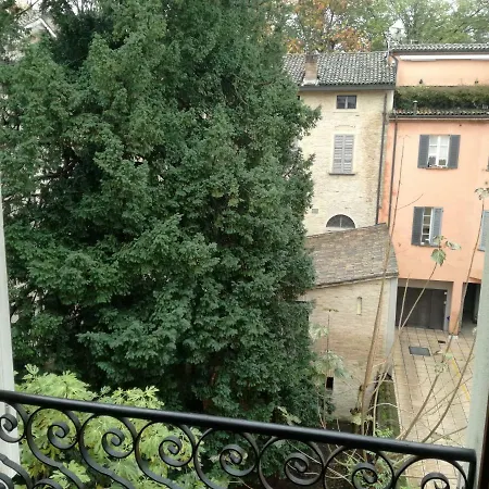 Cavallotti - Via Cavallotti 15 *